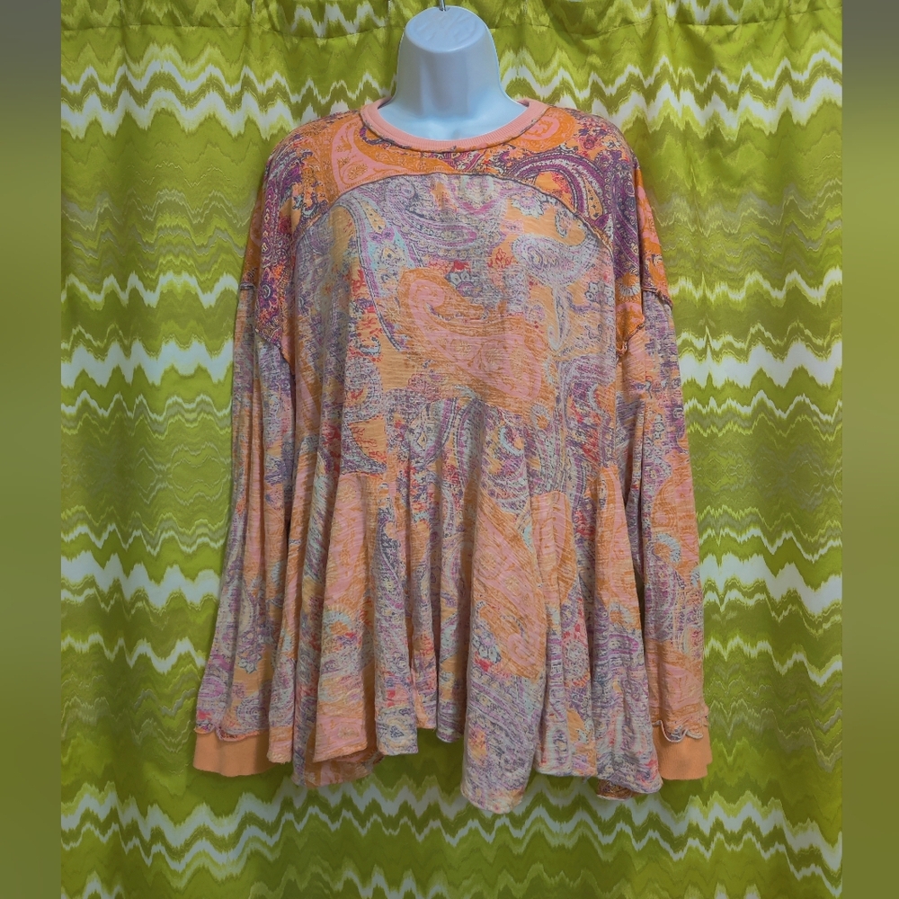 Oversized Long sleeve Babydoll Swing Style Paisley T-shirt